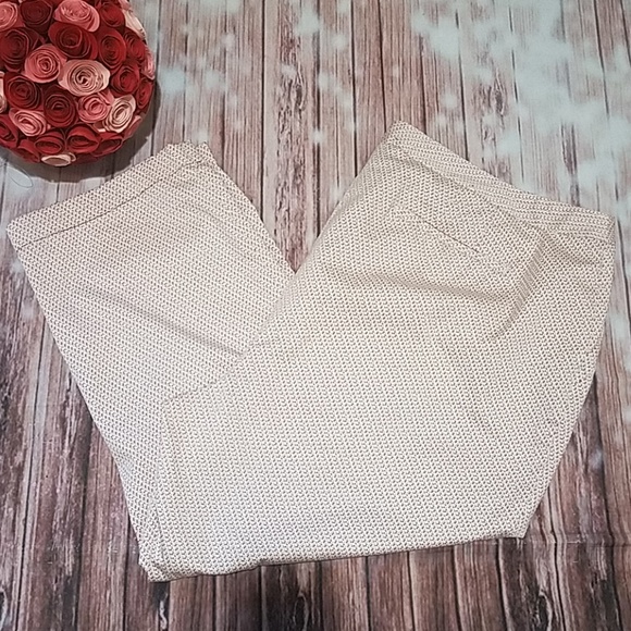 Lane Bryant Size 26 Cropped Pants - Picture 2 of 9